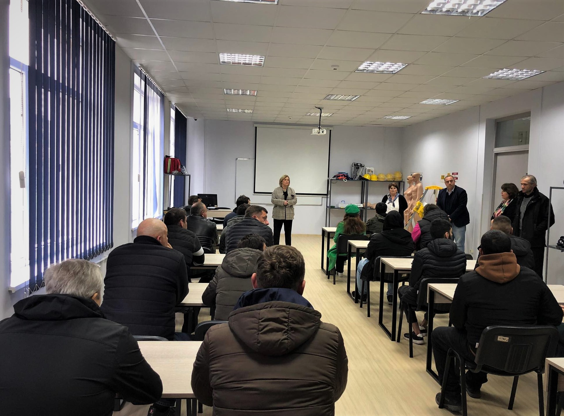2022 წლის შემოდგომის მიღებაზე ჩარიცხული პროფესიული სტუდენტებისთვის თერთმეტ საგანმანათლებლო პროგრამაზე სწავლა დაიწყო