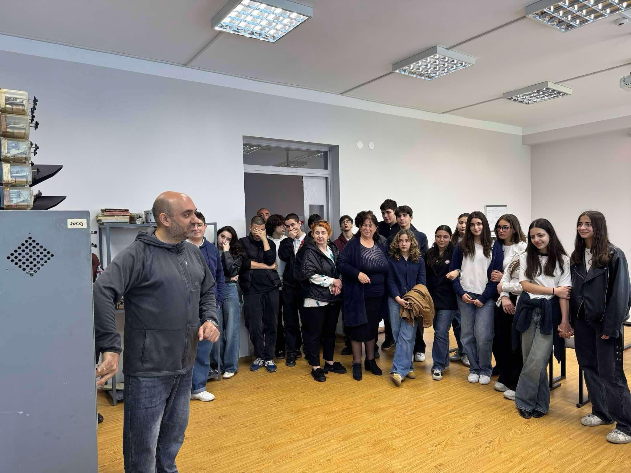 ა(ა)იპ სარკინიგზო ტრანსპორტის კოლეჯმა სკოლის მოსწავლეებს უმასპინძლა