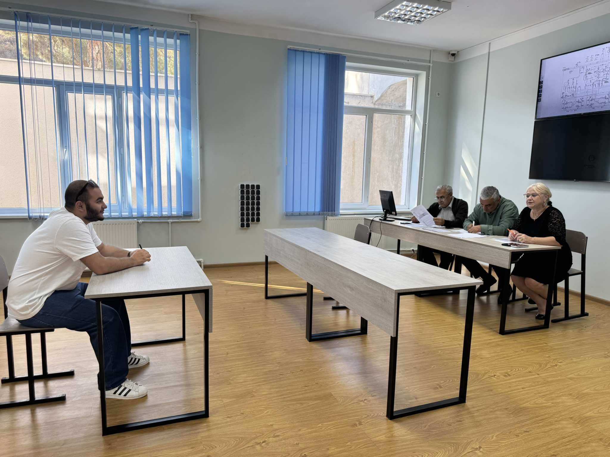 პროფესიულ საგანმანათლებლო პროგრამებზე რეგისტრირებულ აპლიკანტთა მოტივაციური გასაუბრება