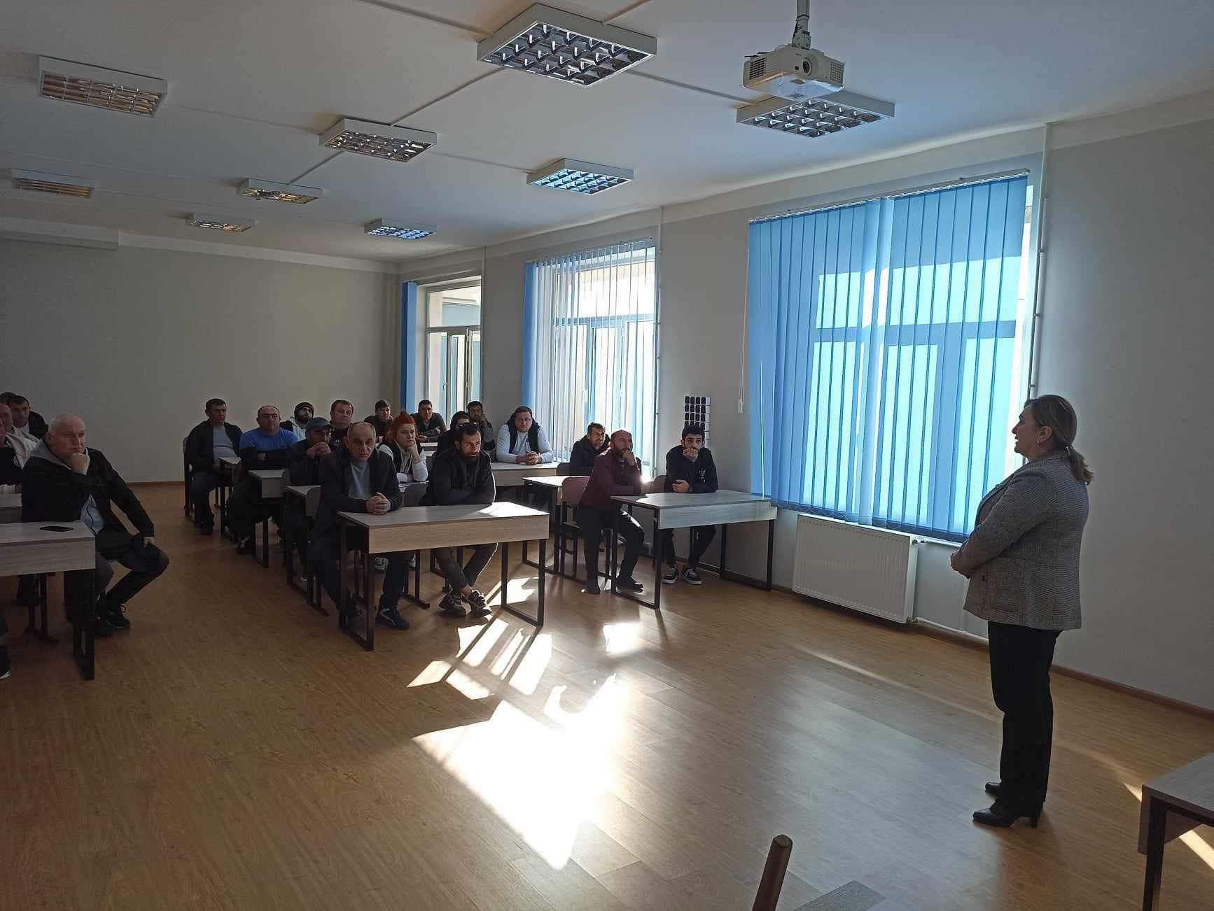 სარკინიგზო ტრანსპორტის კოლეჯში 2023 წლის მიღებაზე ჩარიცხული პროფესიული სტუდენტებისთვის სასწავლო პროცესი დაიწყო